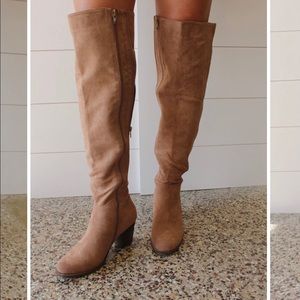 PIERRE DUMAS KNEE HIGHS SZ 8.5!!